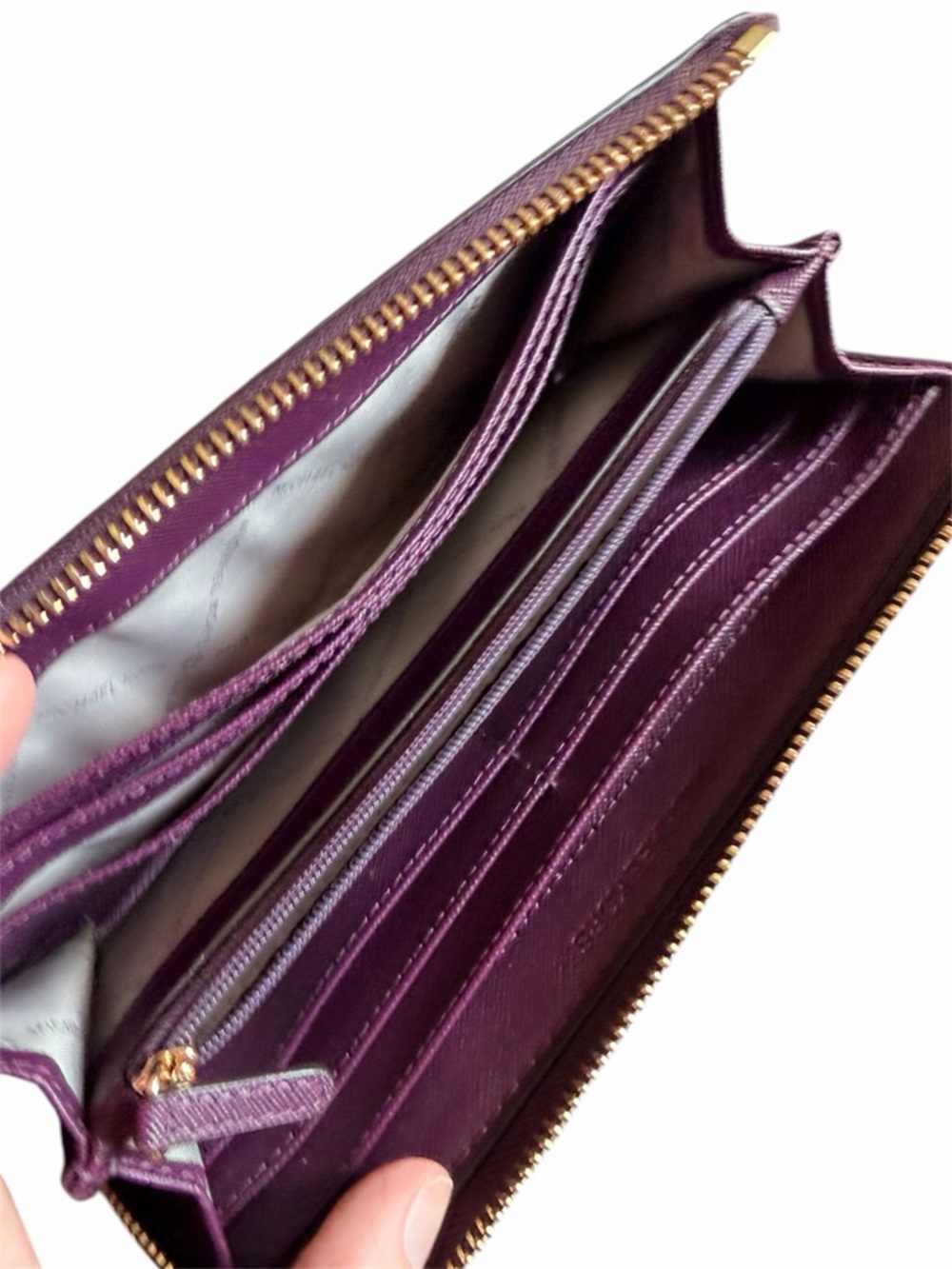 Michael Kors Jet Set Zip Wallet - Picture 5 of 6